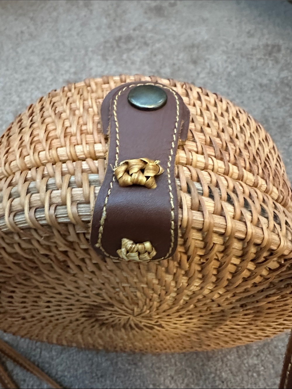 Woven Round Straw Crossbody Bag in Natural Brown - Picture 9 of 10
